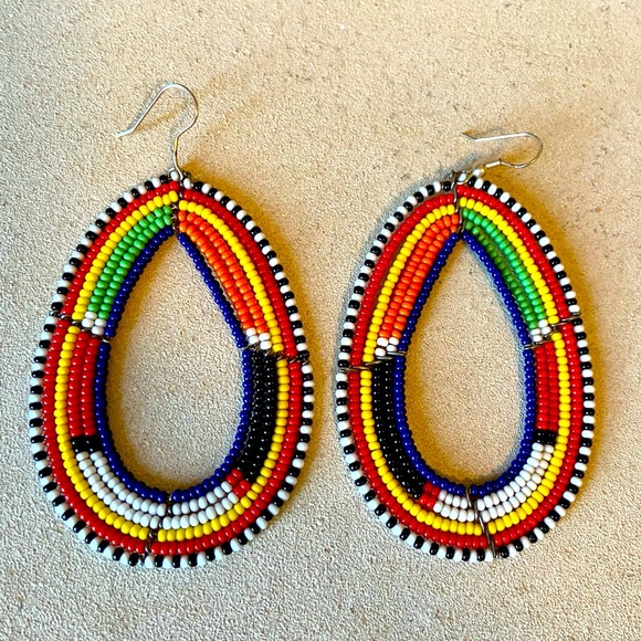Maasai Earrings, Made in Kenya - Picture 1 of 2